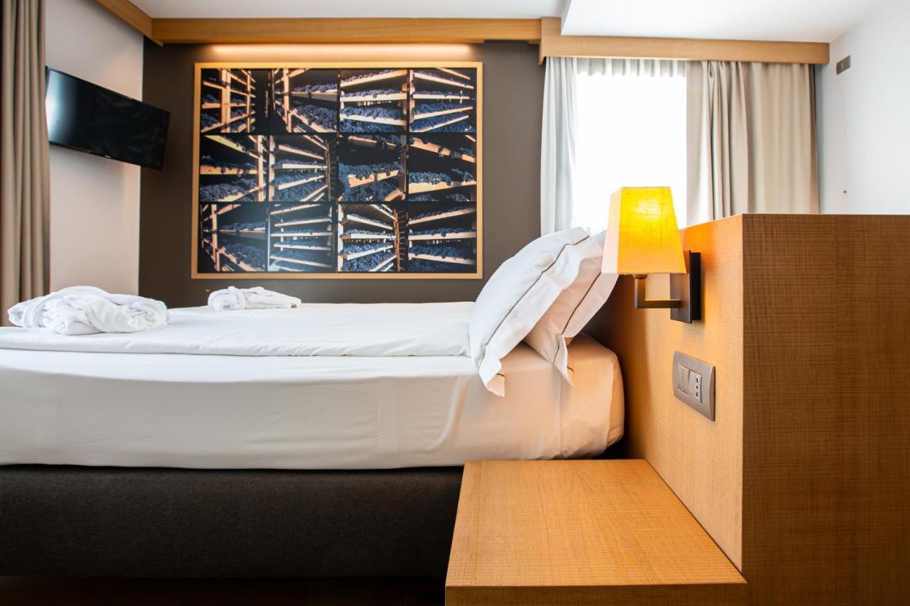 Poggiridenti Wine Hotel Retici Balzi מראה חיצוני תמונה