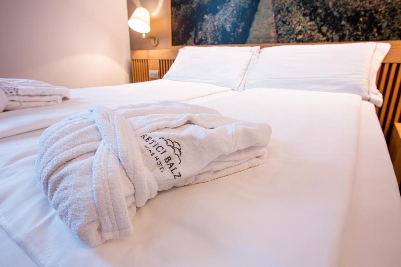 Poggiridenti Wine Hotel Retici Balzi מראה חיצוני תמונה