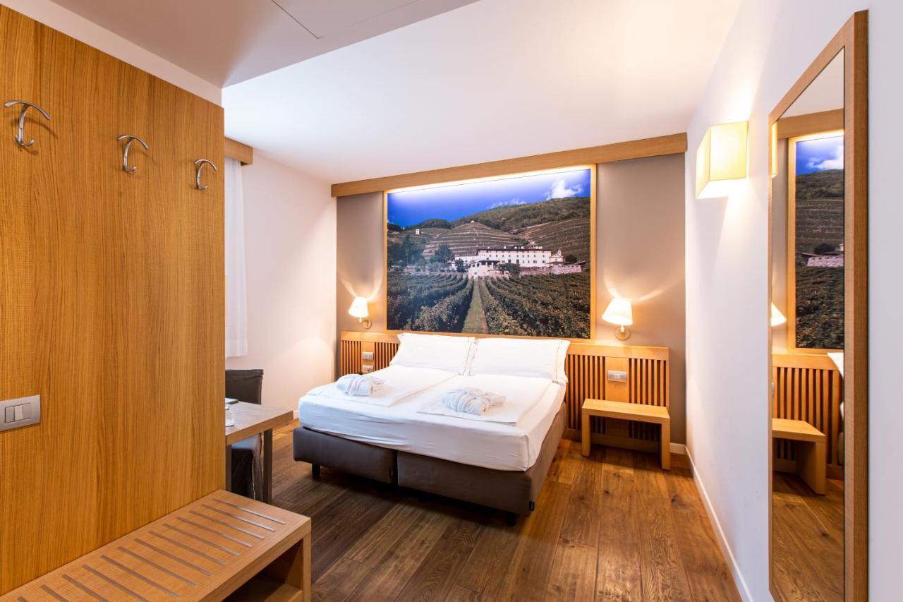 Poggiridenti Wine Hotel Retici Balzi מראה חיצוני תמונה