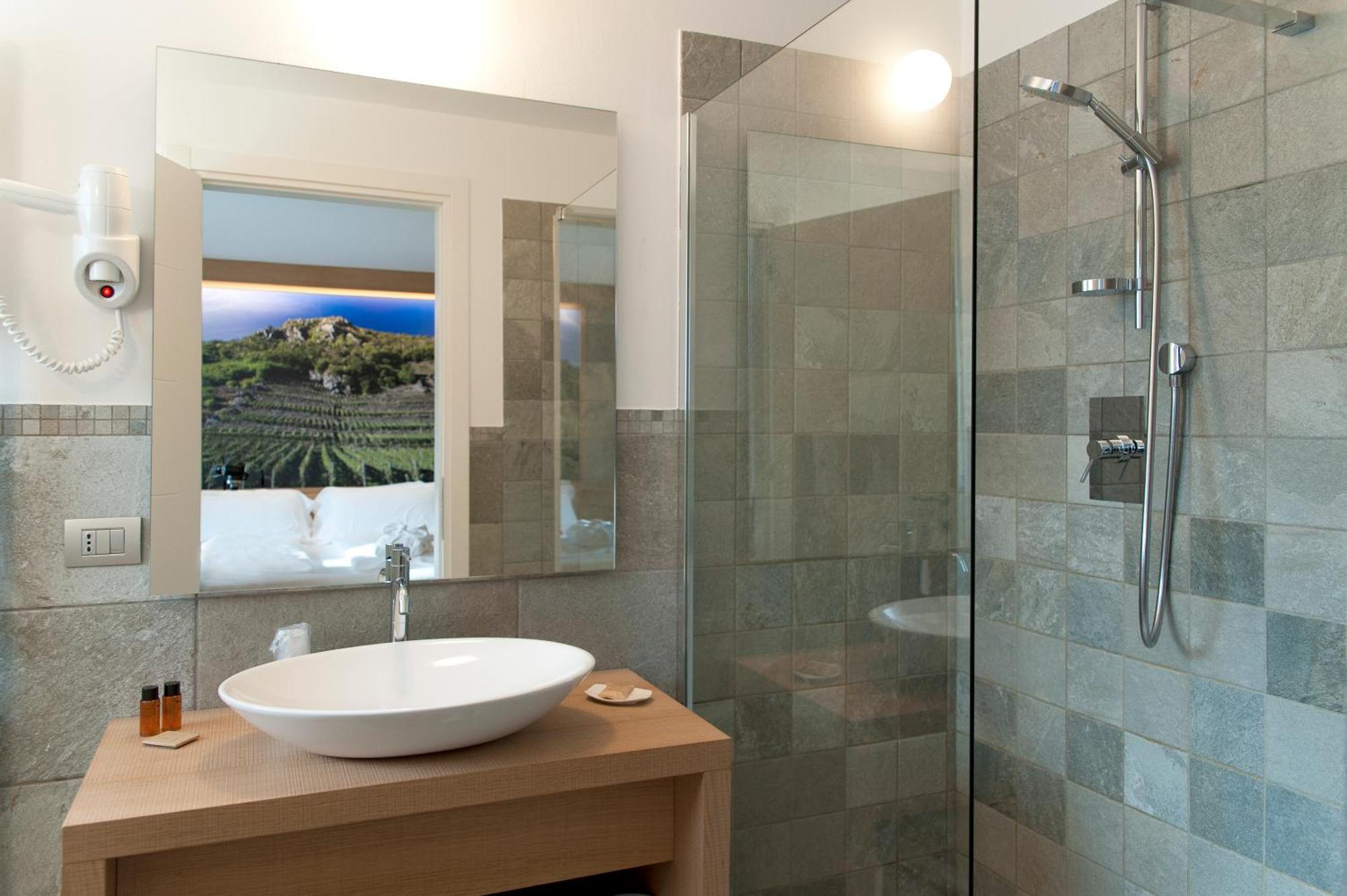 Poggiridenti Wine Hotel Retici Balzi מראה חיצוני תמונה