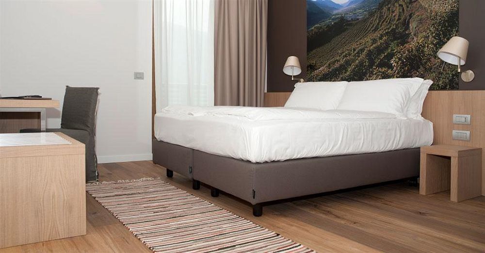 Poggiridenti Wine Hotel Retici Balzi מראה חיצוני תמונה